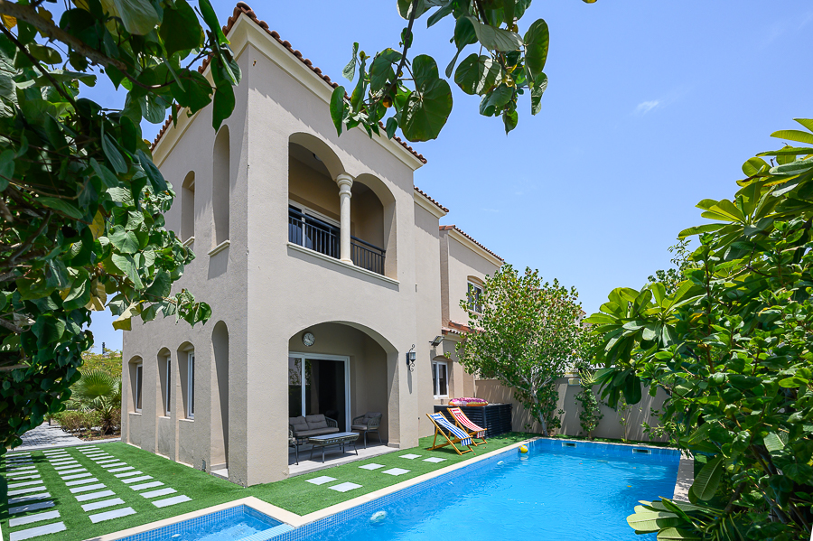 Discover Your Ideal Home in Serena